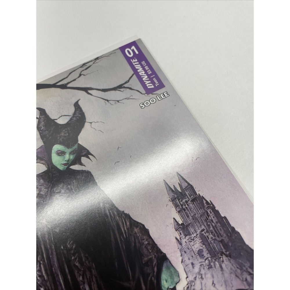Disney Villains Maleficent #1 Signed By Johnny Desjardins With COA 1000 - Picture 7 of 12